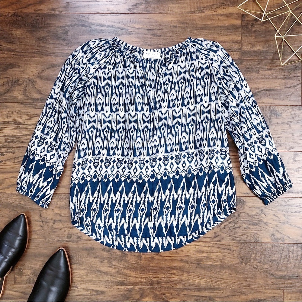 Velvet by Graham & Spencer • Anthro cotton blouse navy blue ikat print voile top